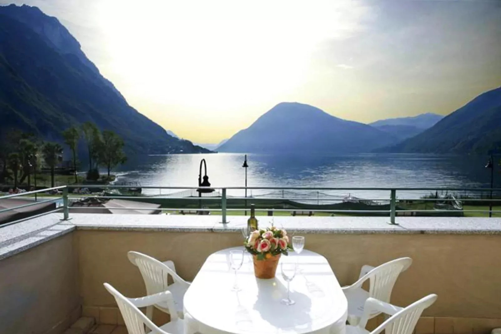 Residence Porto Letizia Porlezza - Villas Studio 4 pax Vista Lago Plus VSLP4 Lake View Plus 8213-Terrasbalkon