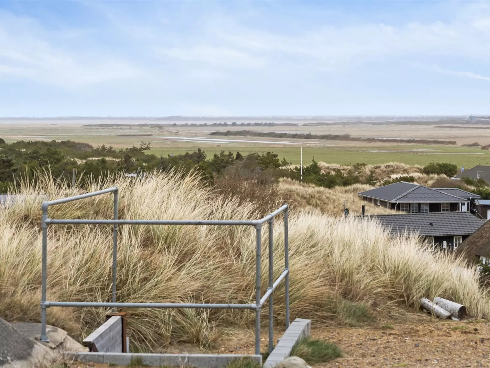 "Tahnee" - 450m from the sea-Buiten