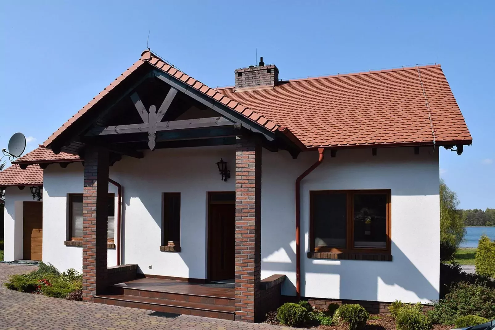 Holiday home at the lake in Kiedrowice