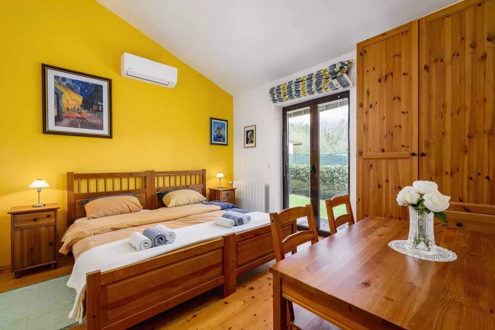 Villa Imagine with heated pool-Slaapkamer