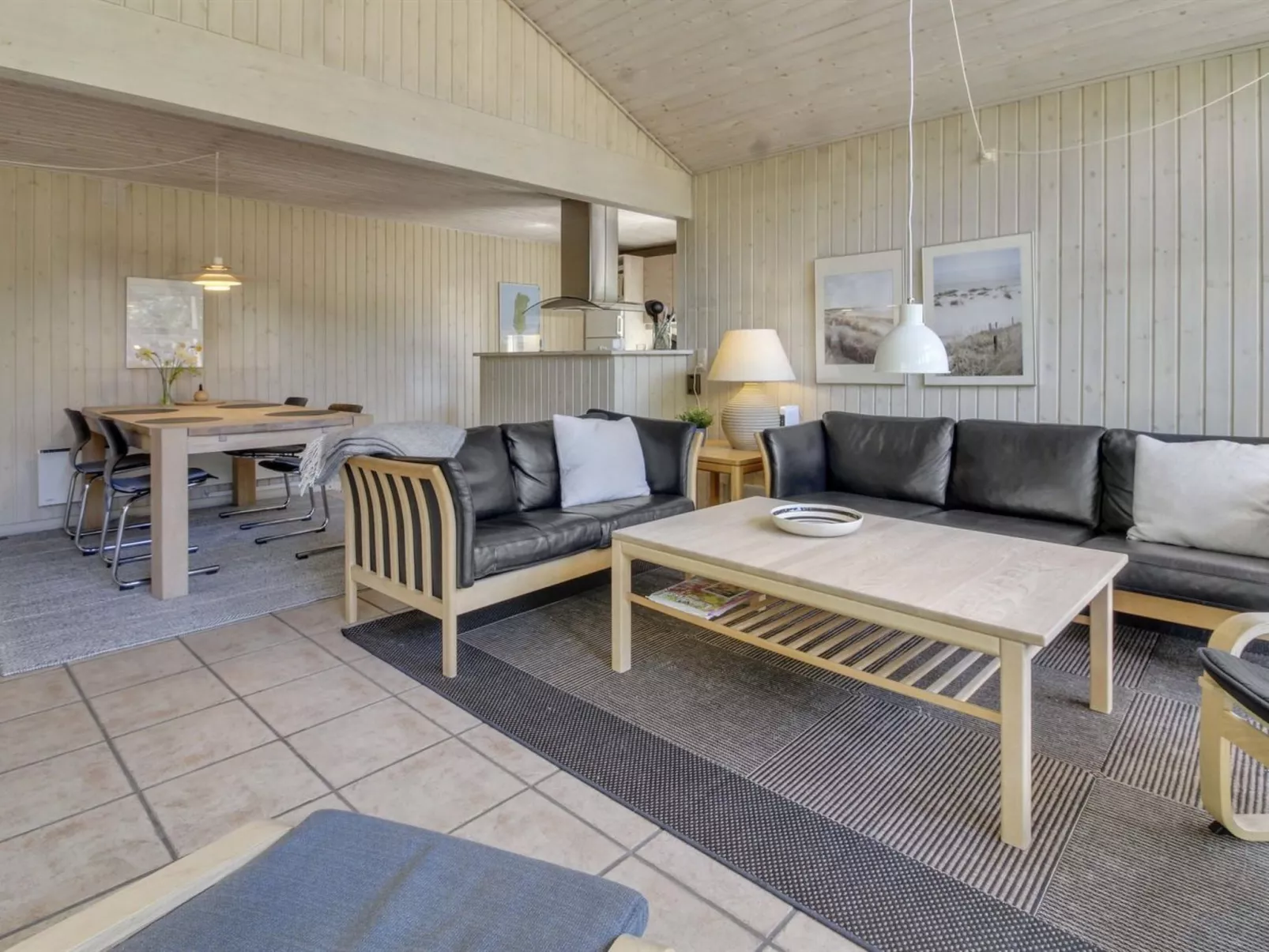 "Karri" - 1.1km from the sea-Binnen