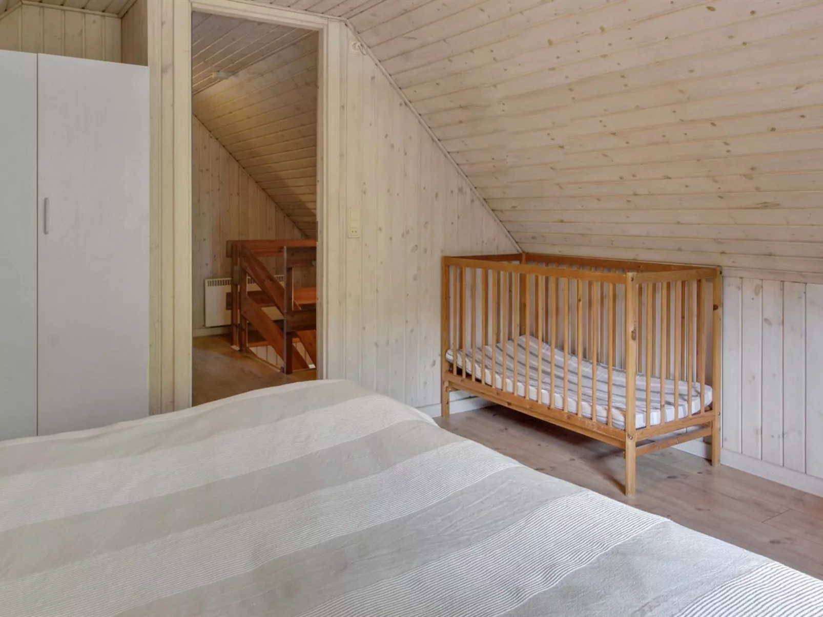 "Karri" - 1.1km from the sea-Binnen