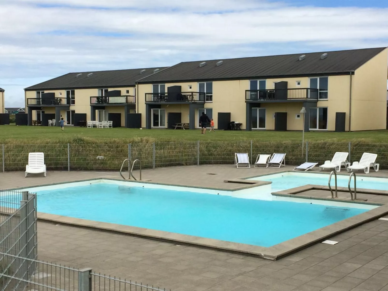 "Alimpij" - 150m from the sea-Buiten