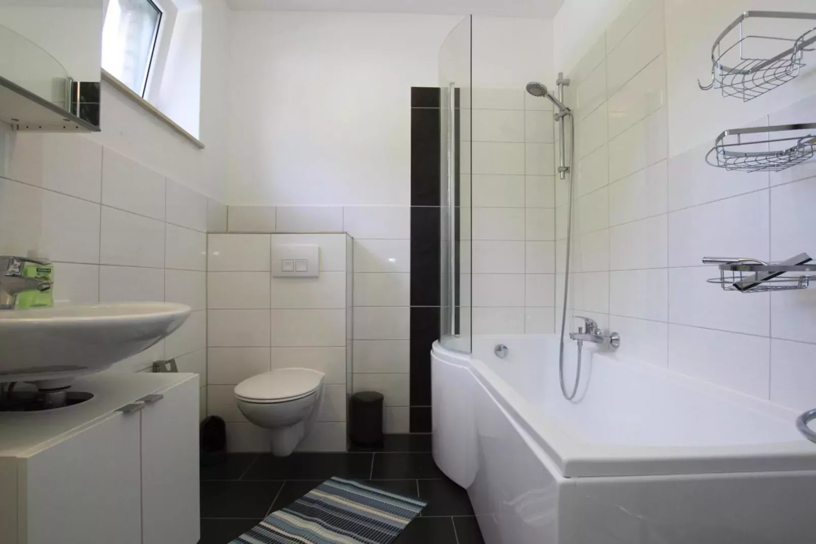 Alex Nr 2-Badkamer