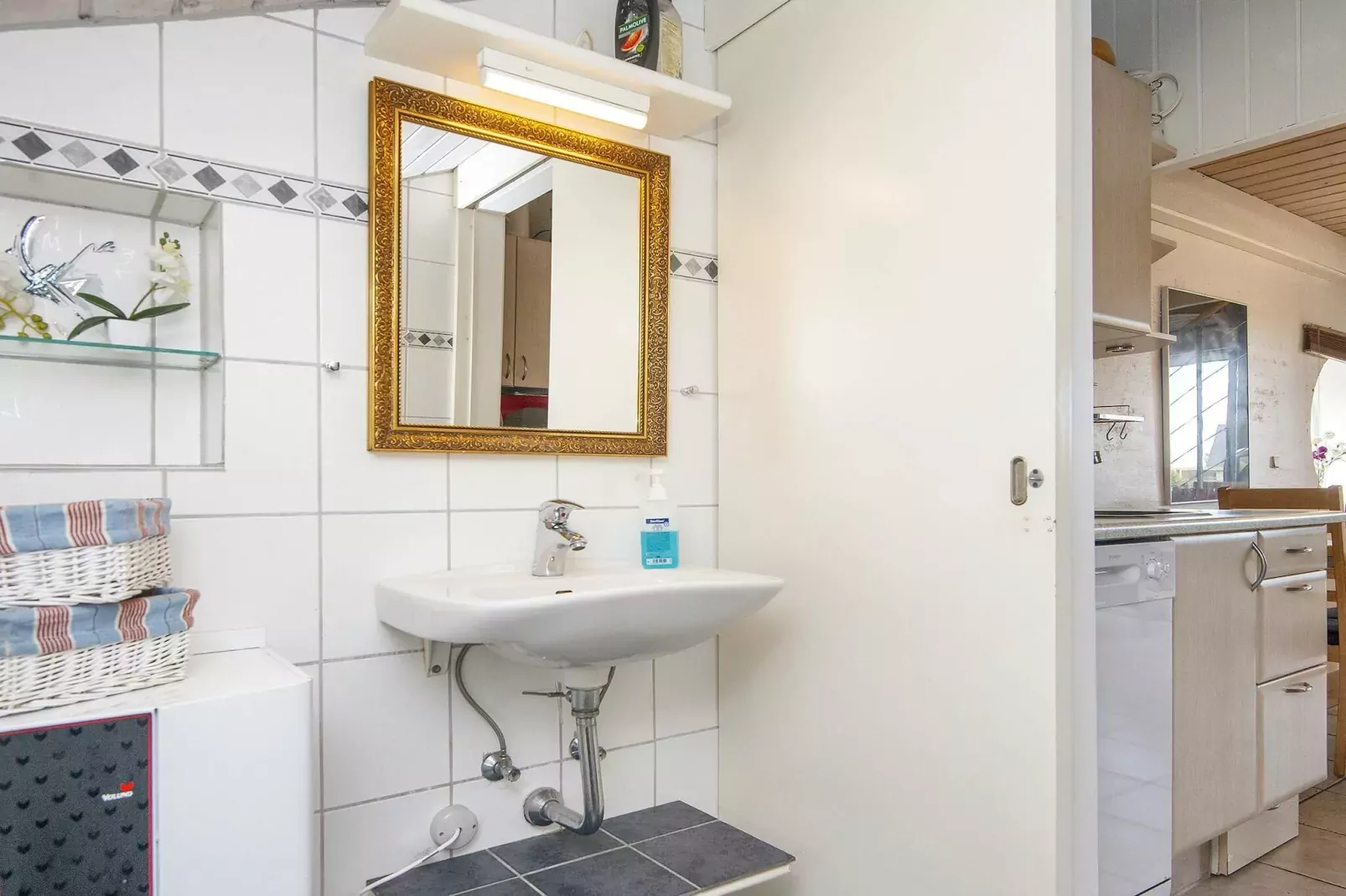 3 room,2 levels,dishwasher-Binnen