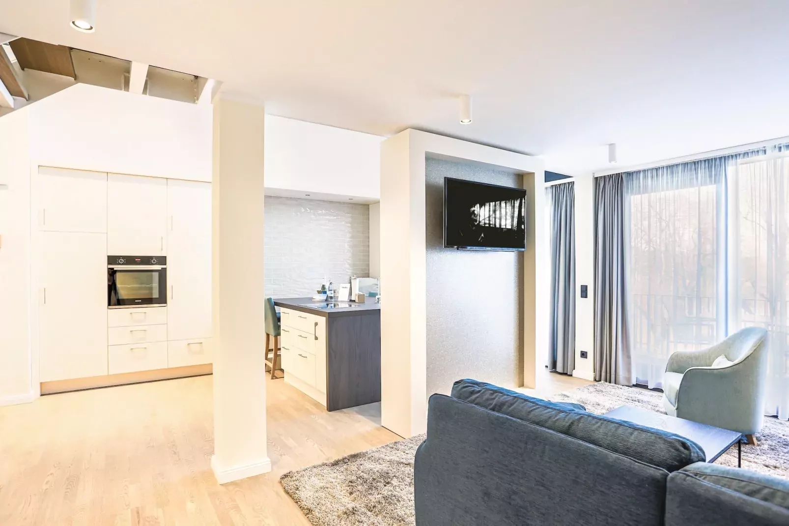 Apartments im MAREMÜRITZ Yachthafen Resort & Spa / Kompass Maisonette 70 qm-Woonkamer