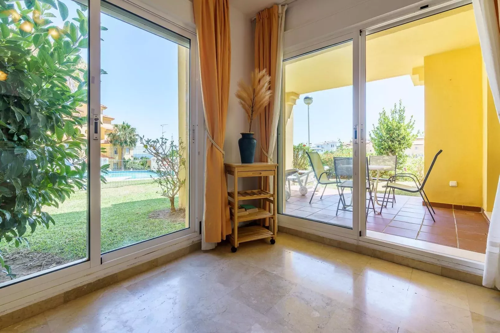 CT 184 - Atalaya del Sol-Woonkamer