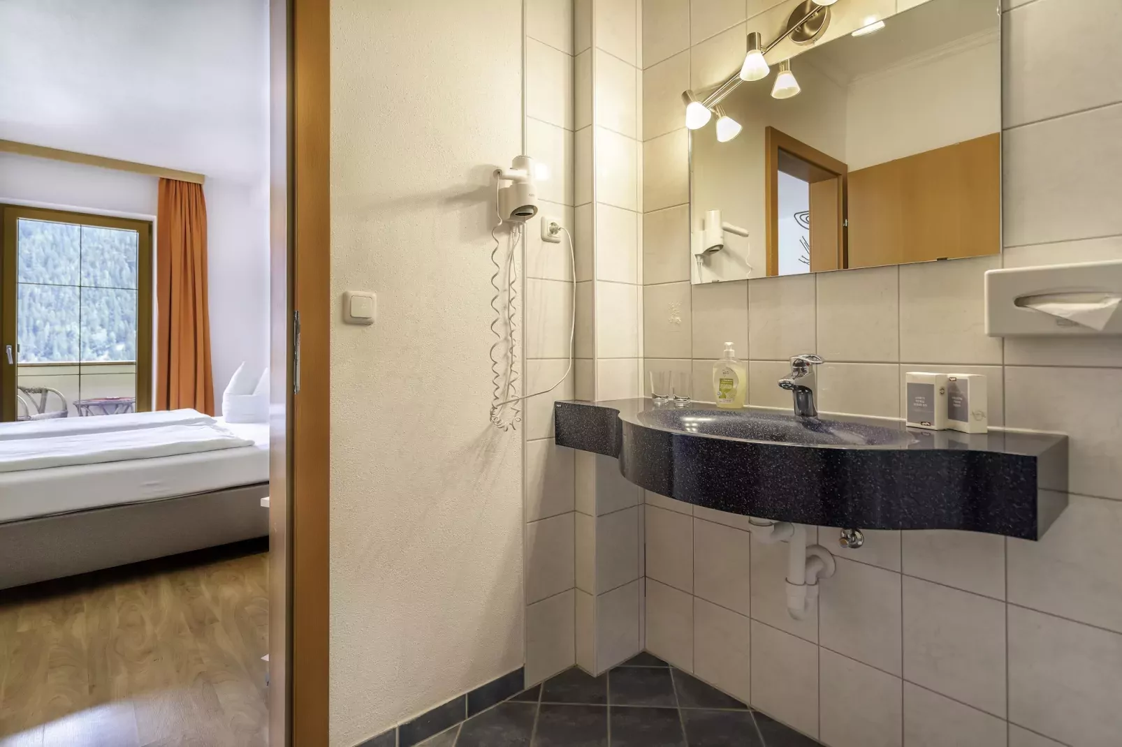 Apartment 4-Badkamer