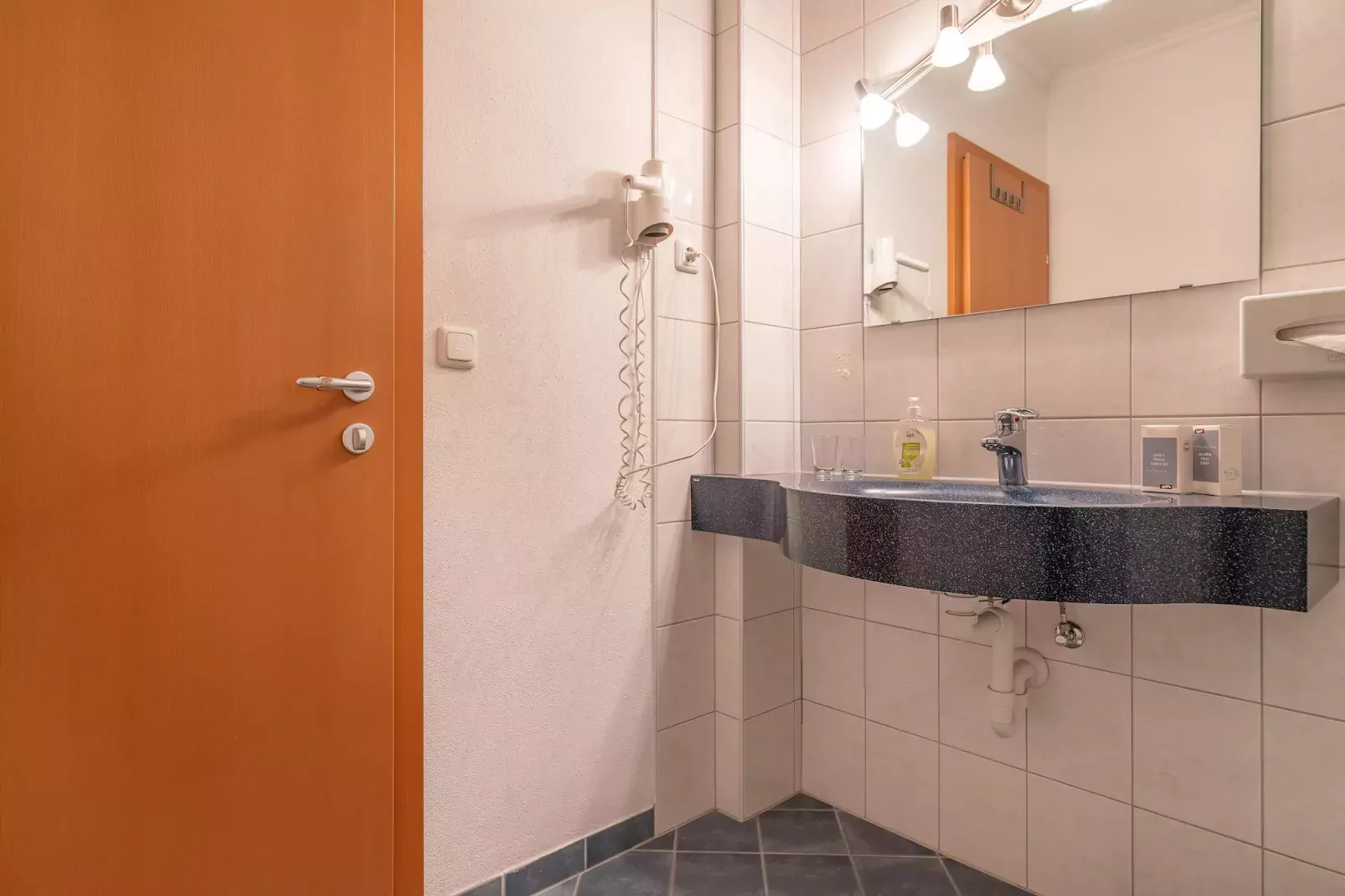 Apartment 4-Badkamer