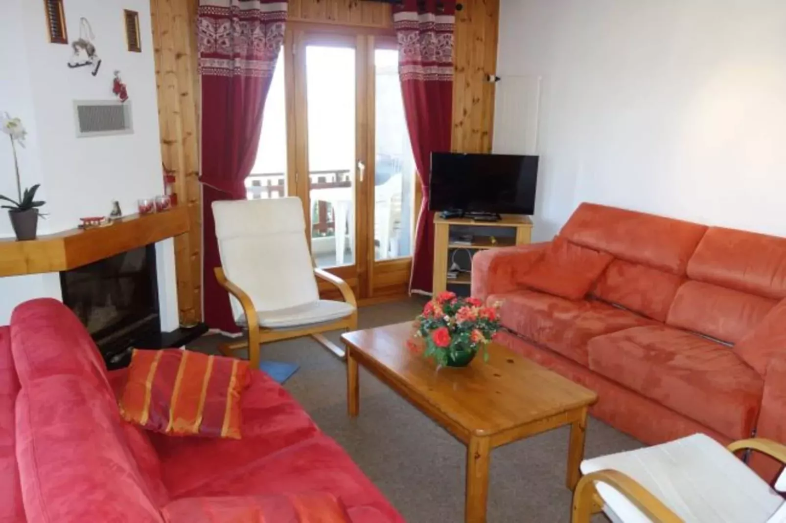 HCR 141 - COMFORTABLE apartment 8 pers-Woonkamer