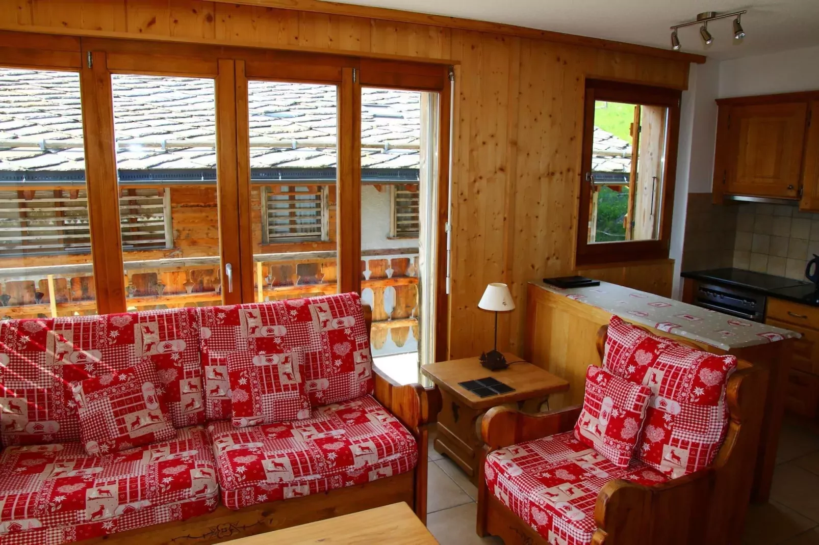 Balcons du Soleil Y3 322 -QUIET apartment 4 pers-Woonkamer