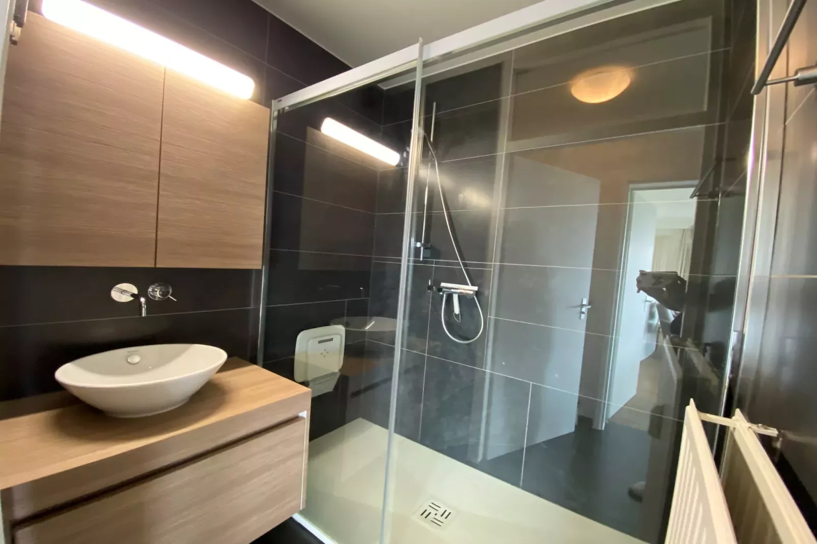 NEREIDEN A 176/0204GAR-Badkamer