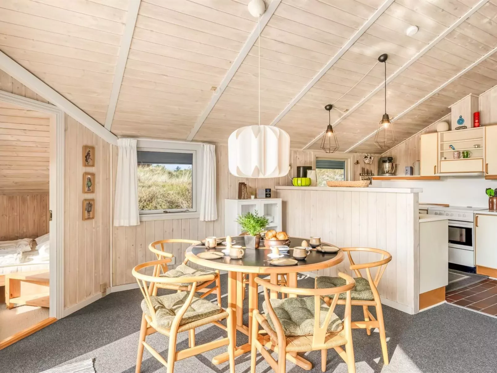 "Edvardine" - 400m from the sea-Binnen