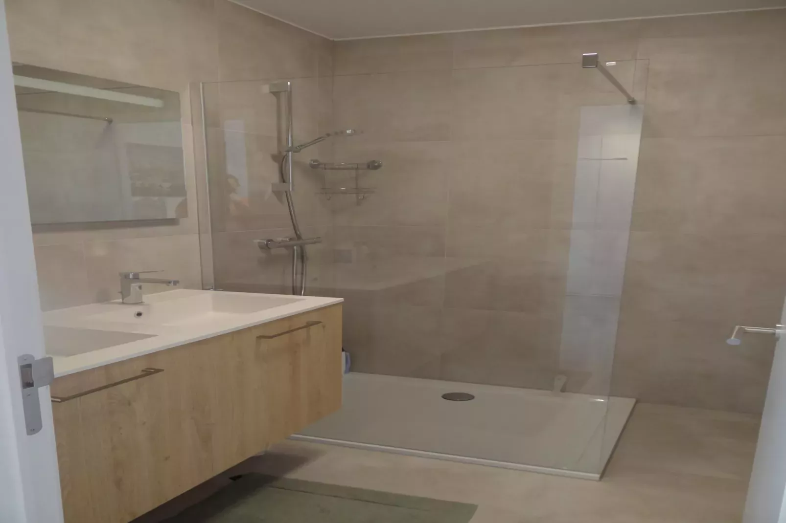 KARTHUIZER E1 0203PK-Badkamer