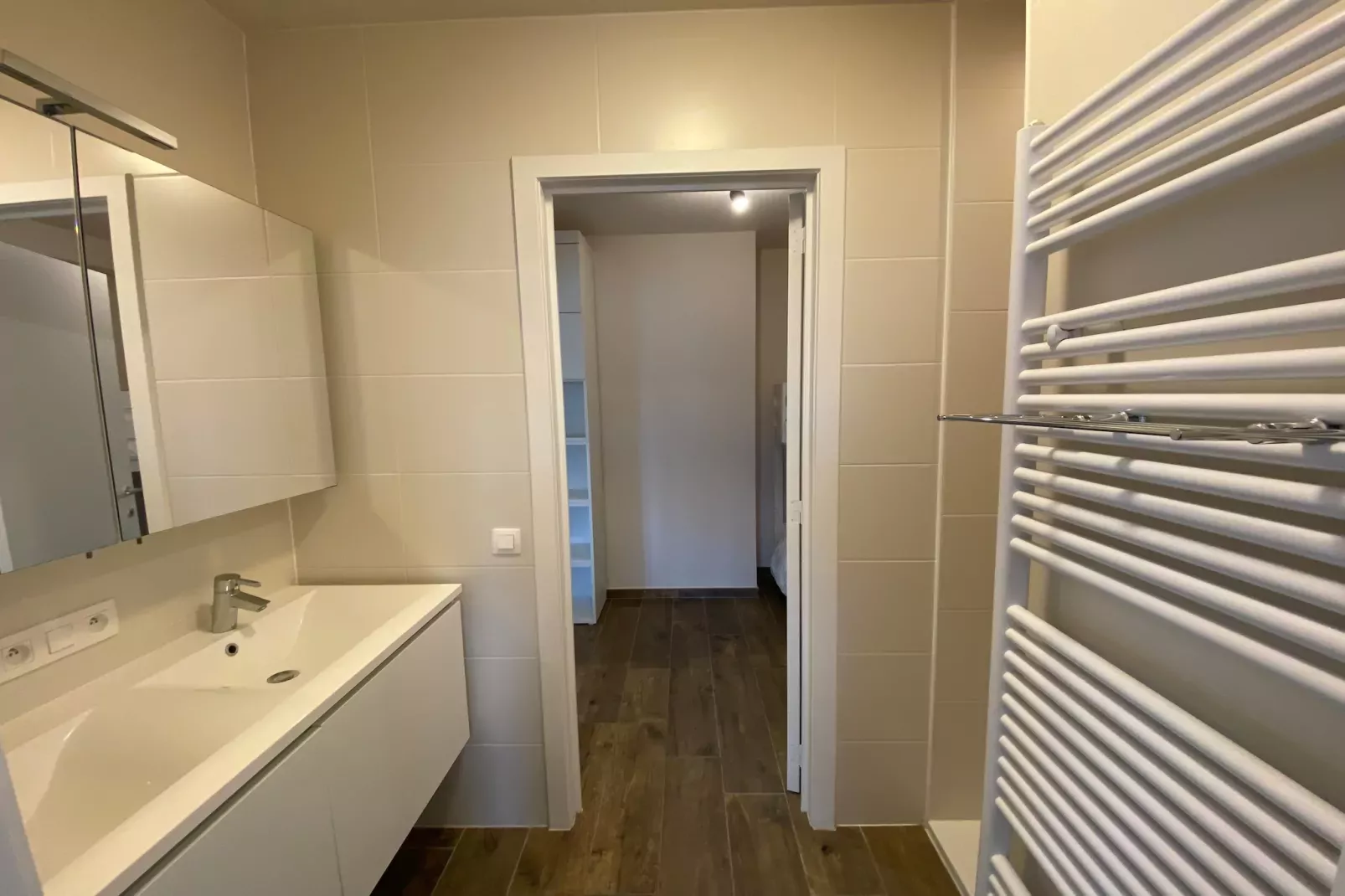 SUNDECK 0301PK-Badkamer