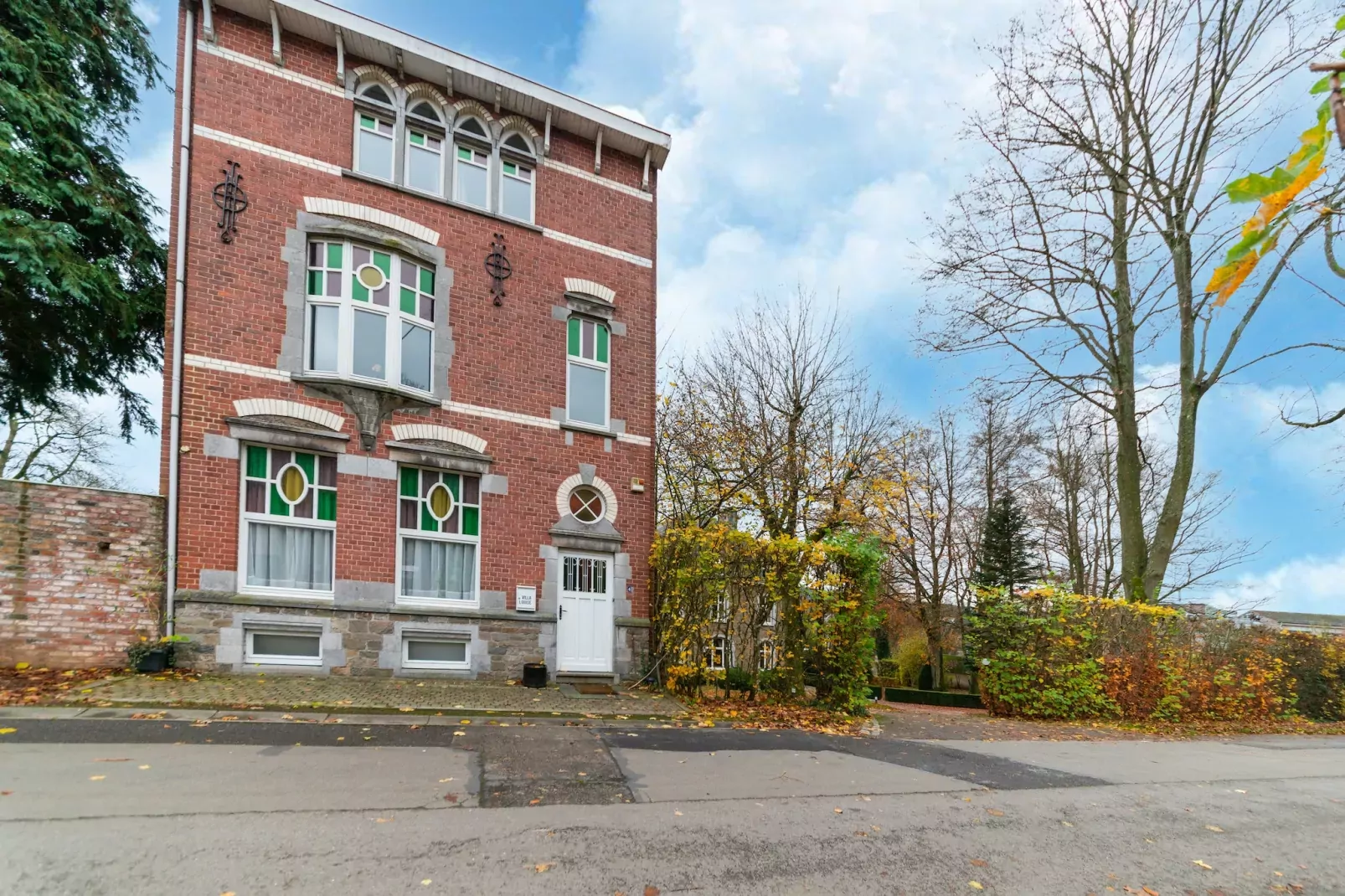 La Villa Louise 2-Buitenkant zomer