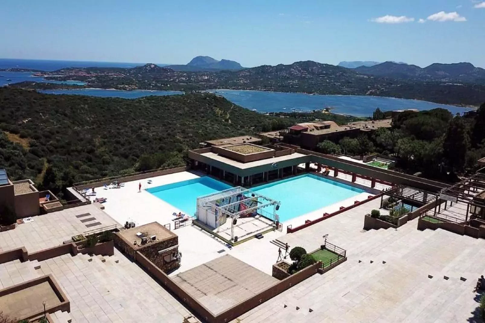 poolofhouse