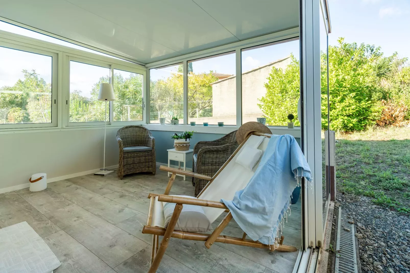 Villa in Roquebrun met privézwembad-Terrasbalkon