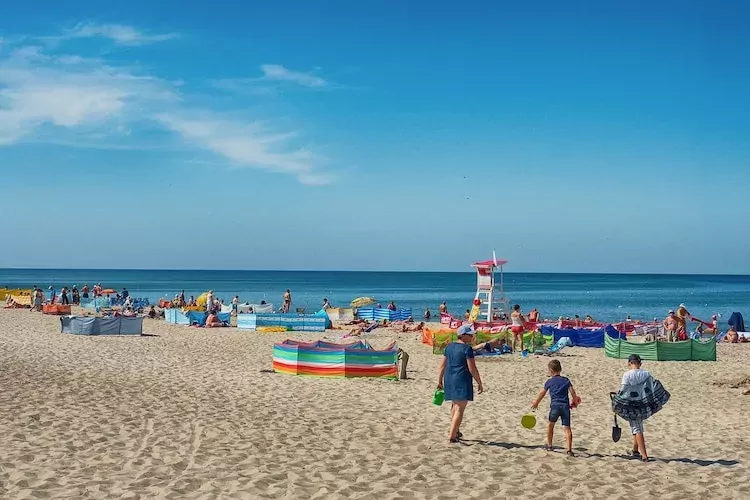 Domki wakacyjne dla 7 osób Dąbki-Gebieden zomer 1km