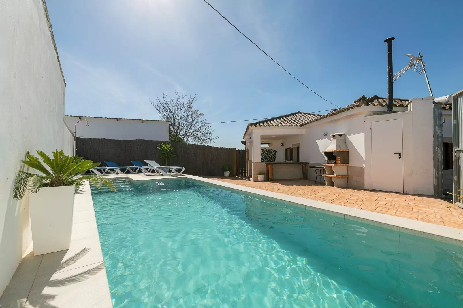 poolofhouse