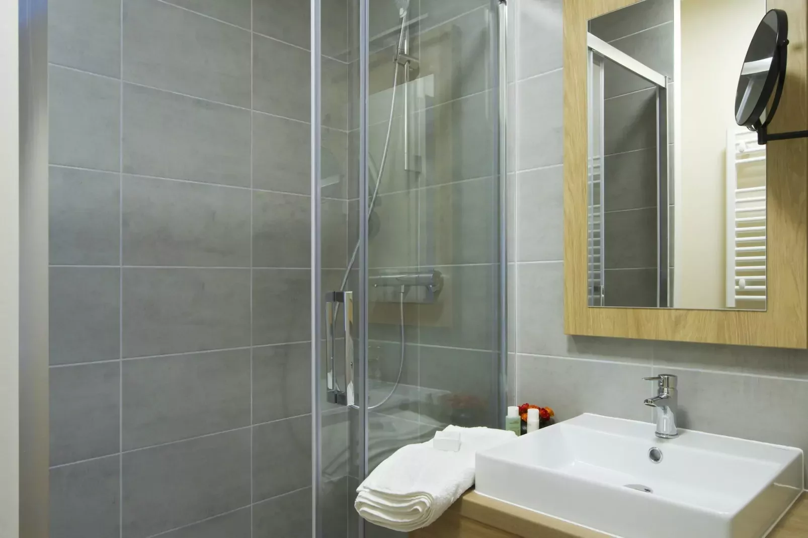 Résidence l'Éclose 7-Badkamer
