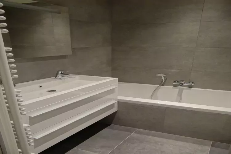 ZEEMEERMIN-Badkamer