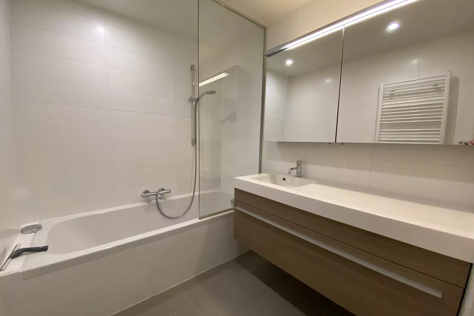 LECTUS 233/0201-Badkamer