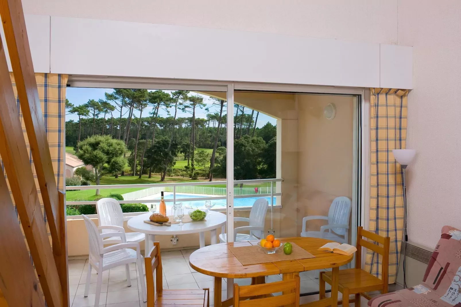 Les Appartements de Moliets 3-Eetkamer