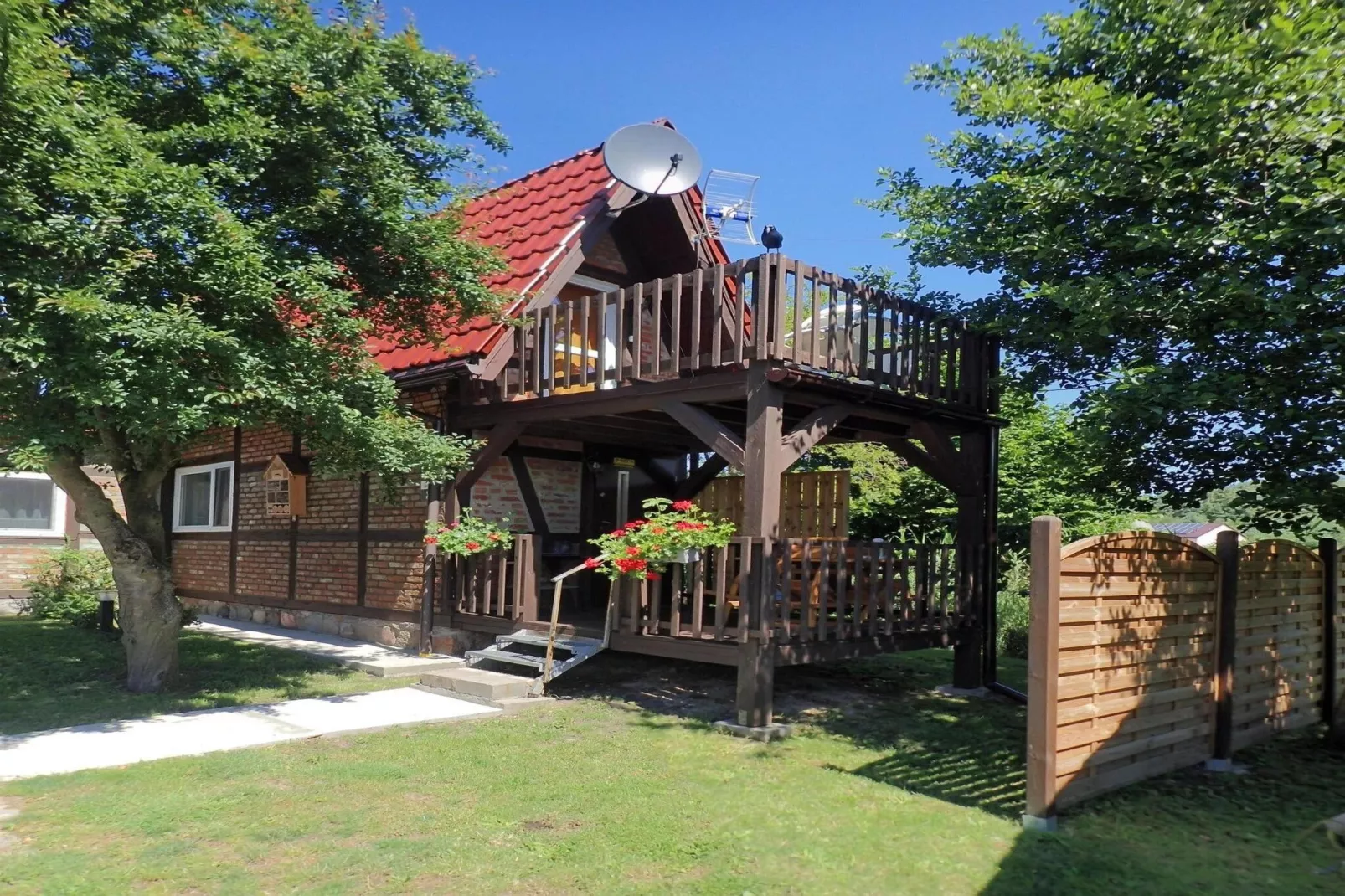 Holiday accomodations Kolczewo Nr 5a-Buitenkant zomer