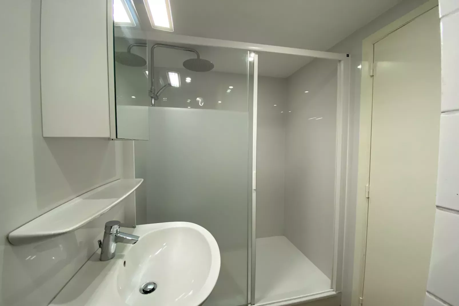 VIVIANE 0501-Badkamer