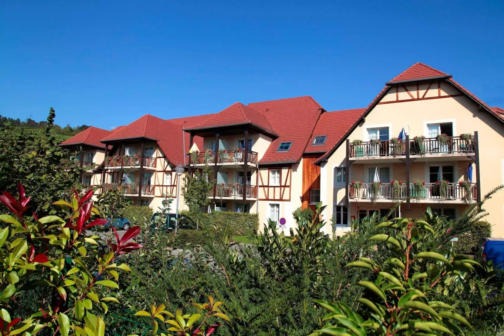 Le Domaine des Rois 1-Buitenkant zomer