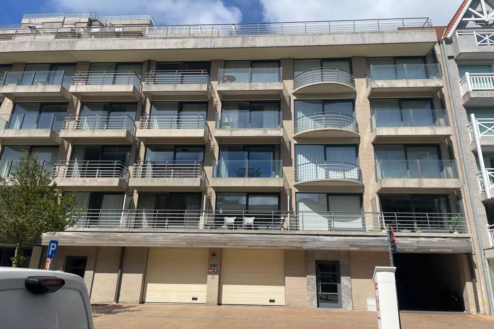 CASINO D2-Buitenkant zomer