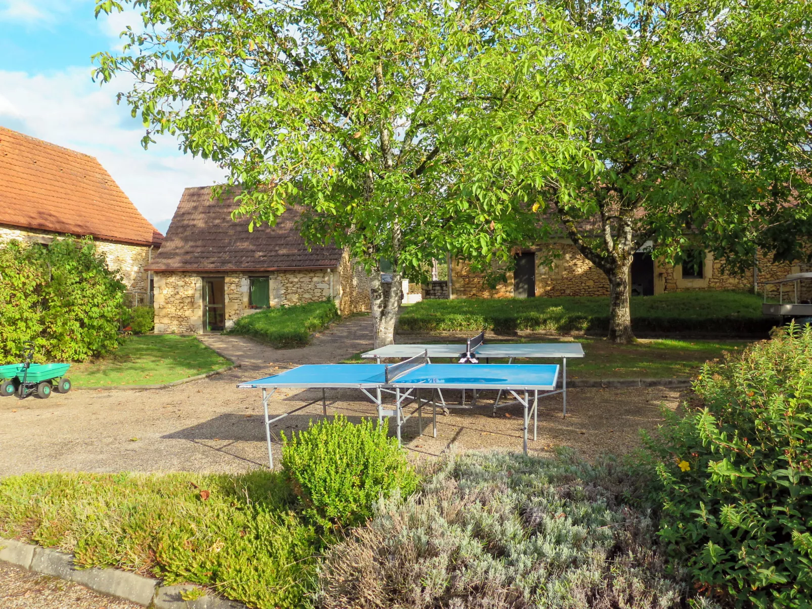 Les Bastides de Lascaux M.6X-Buiten