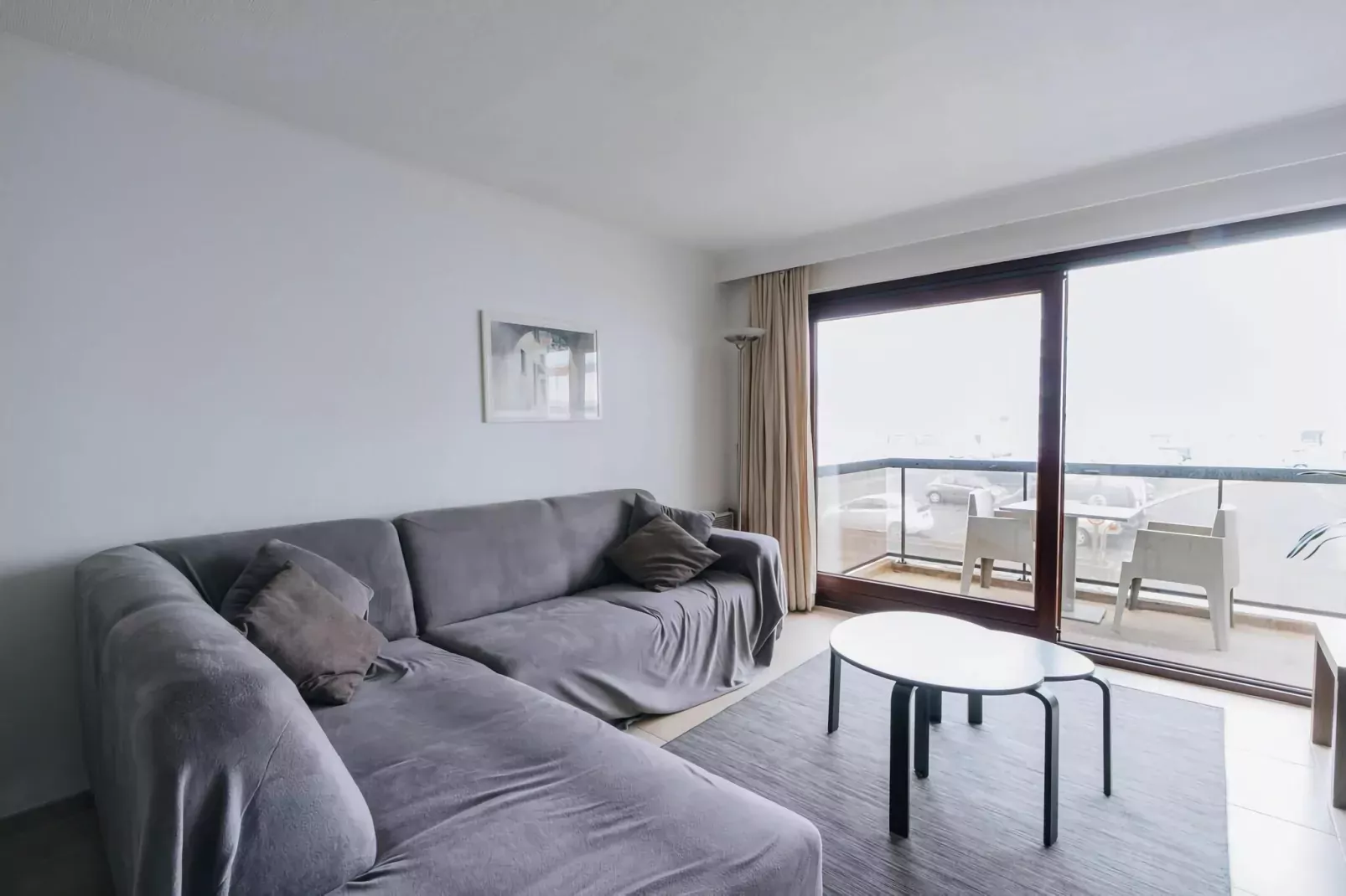 PLAZA I/2811-Woonkamer