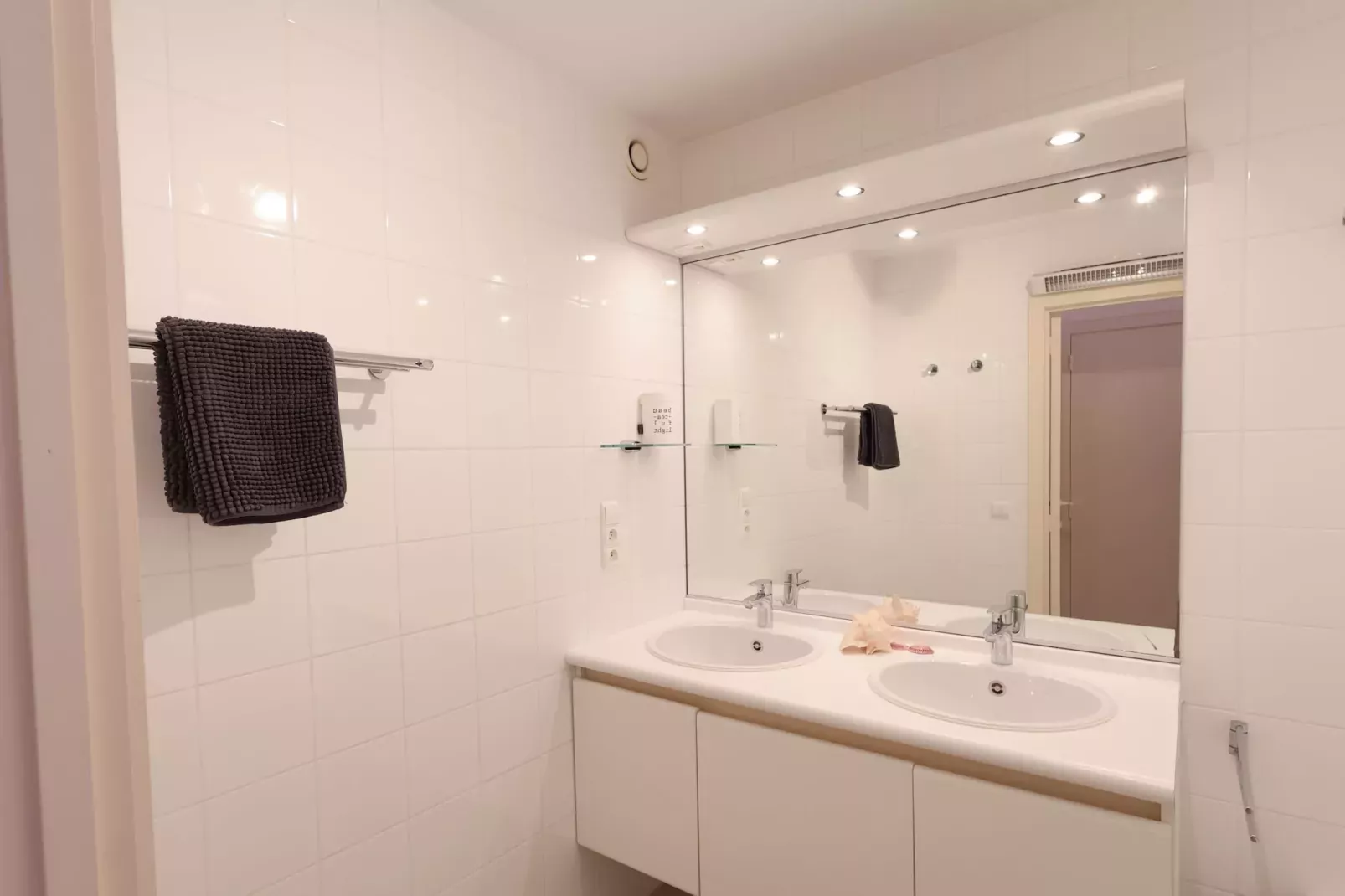 PLAZA A1/A1A02-Badkamer