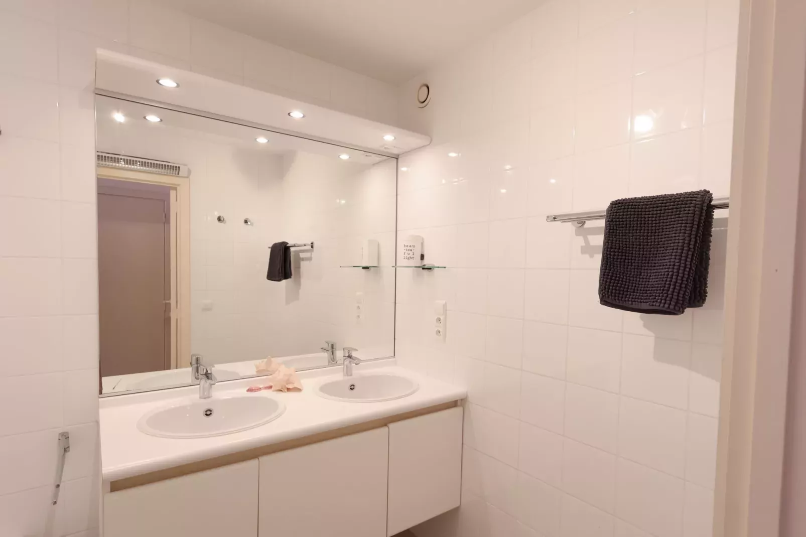 PLAZA A1/A1A02-Badkamer