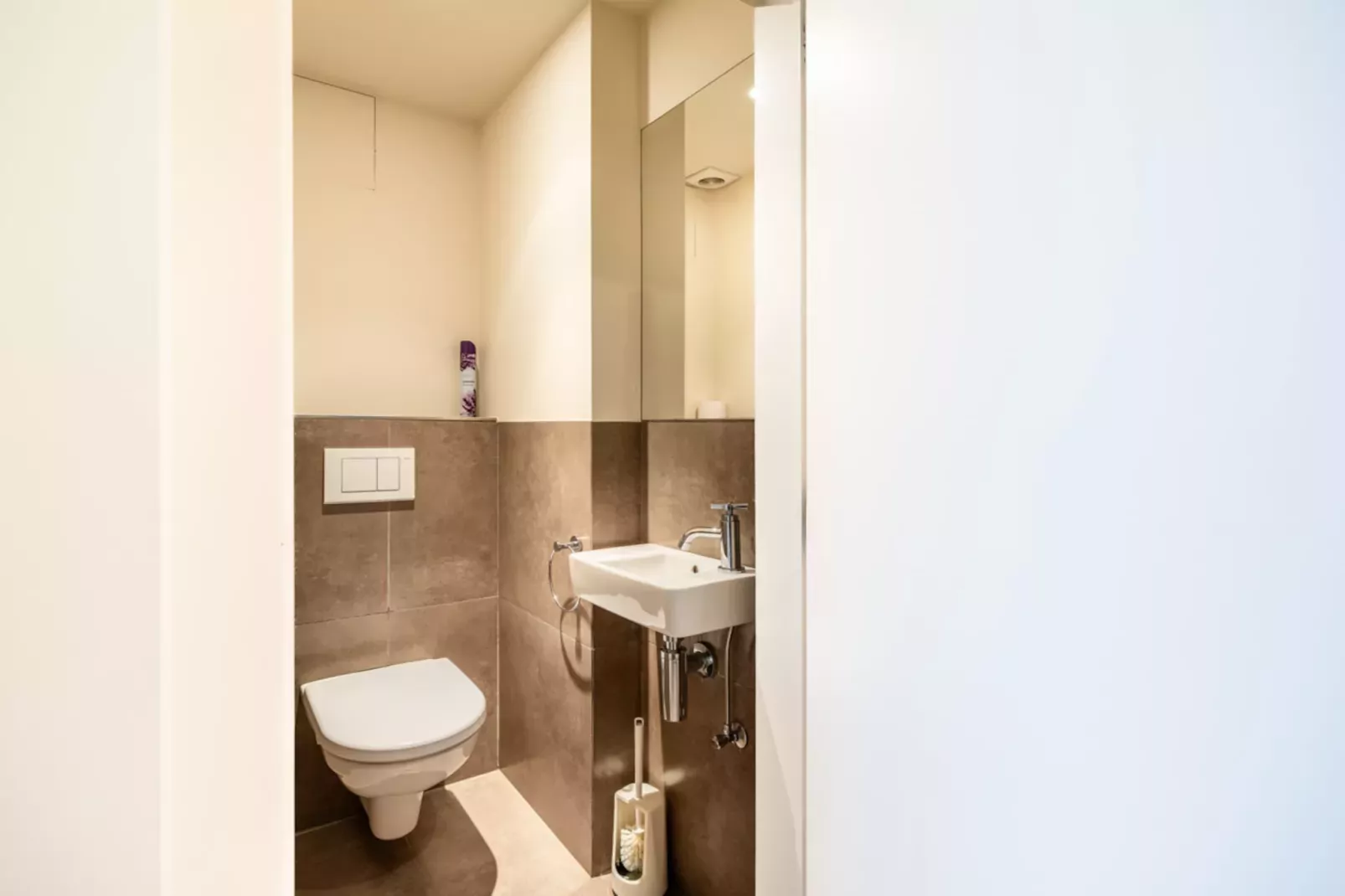 BRITANNI/BRIT0601-Badkamer