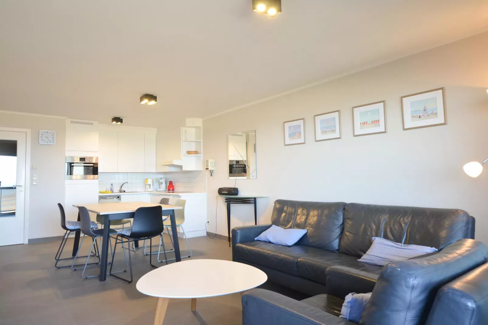 PLAZA G/2634-Woonkamer