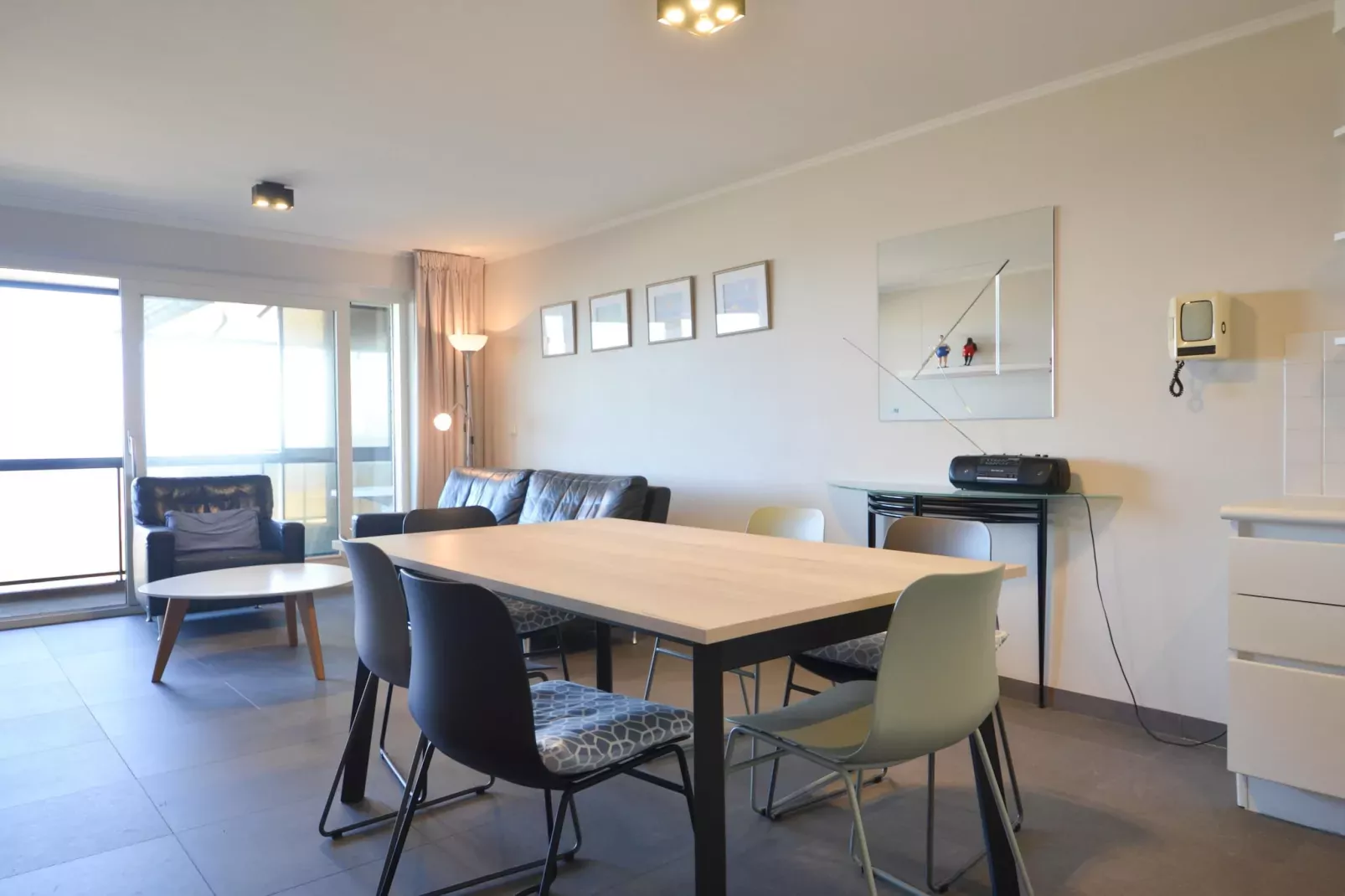 PLAZA G/2634-Eetkamer