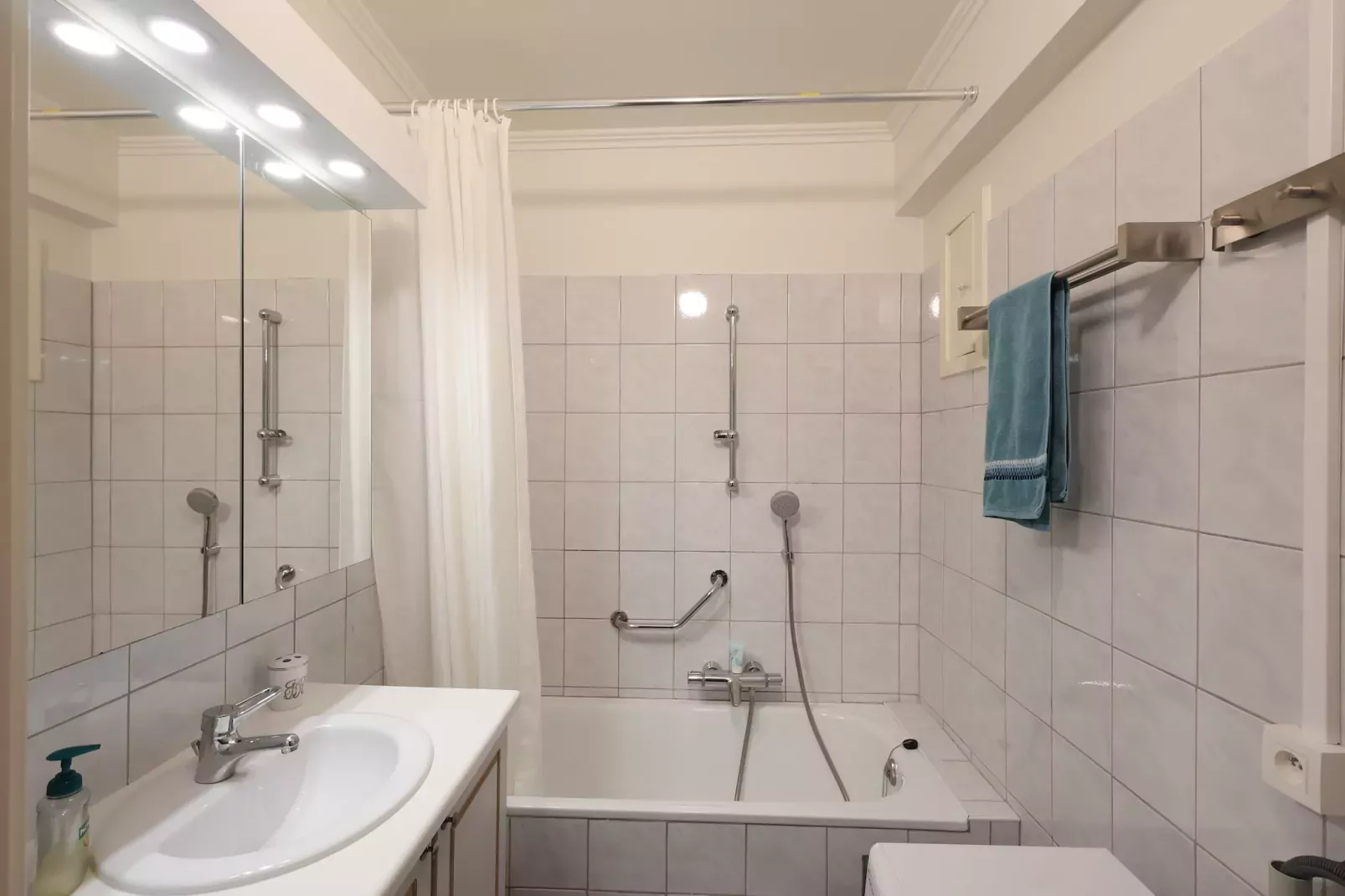 CHRIST/CHRISTA/0202-Badkamer