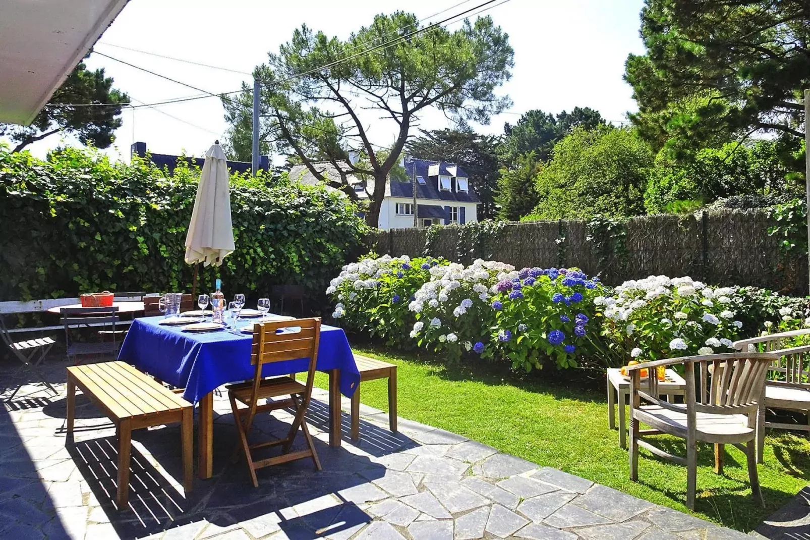 Holiday home Carnac-Tuinen zomer
