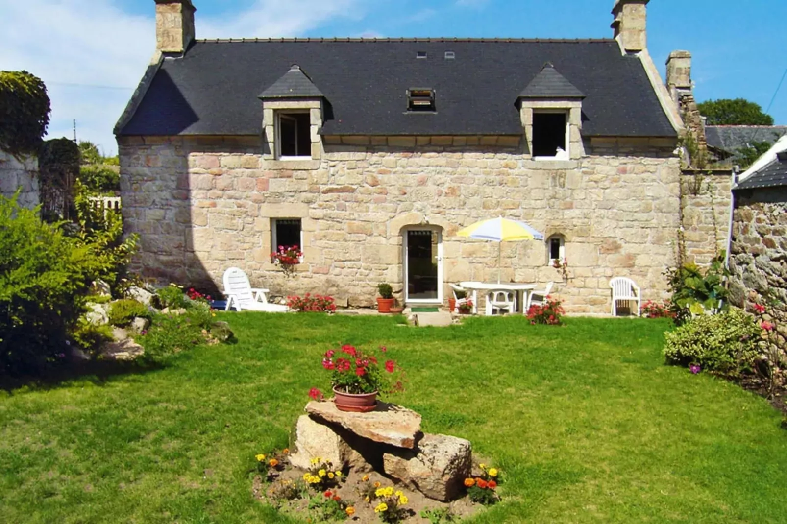 Holiday home Plouhinec-Buitenkant zomer