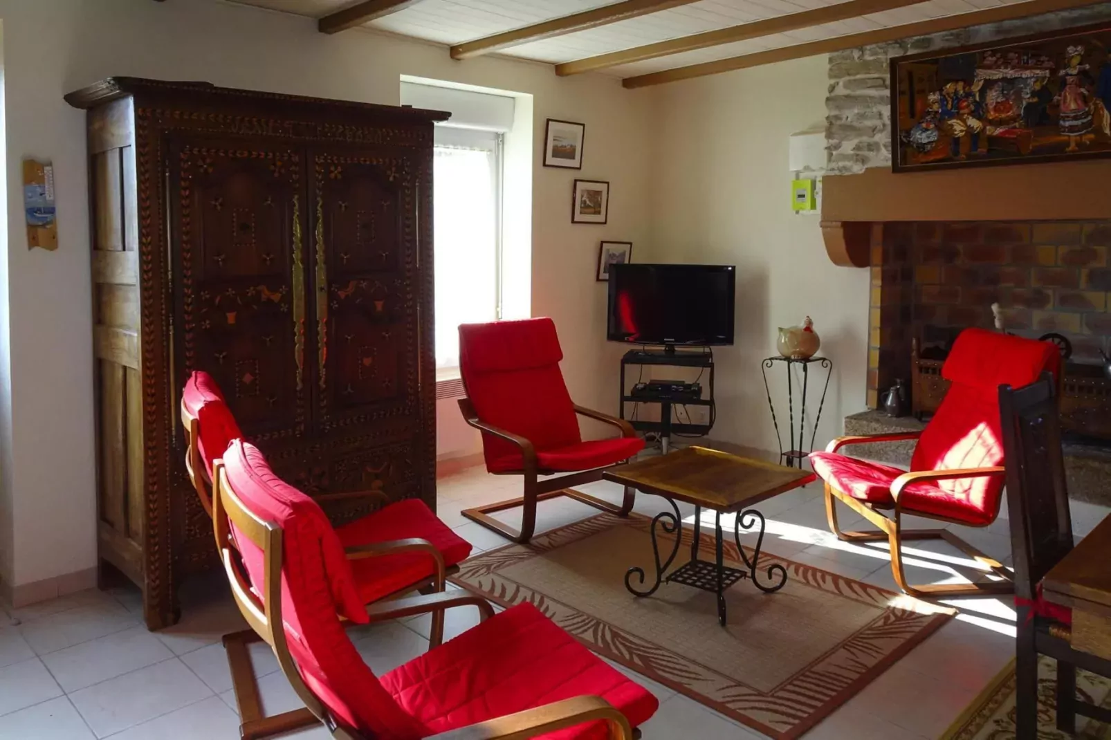 Holiday home La Forêt-Fouesnant-Woonkamer