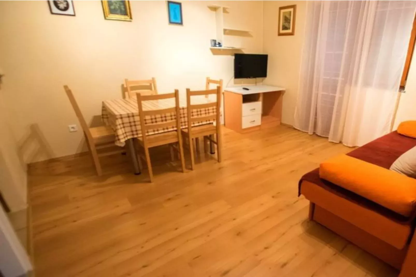 Apartments Seaview Starigrad Paklenica-A5-Eetkamer