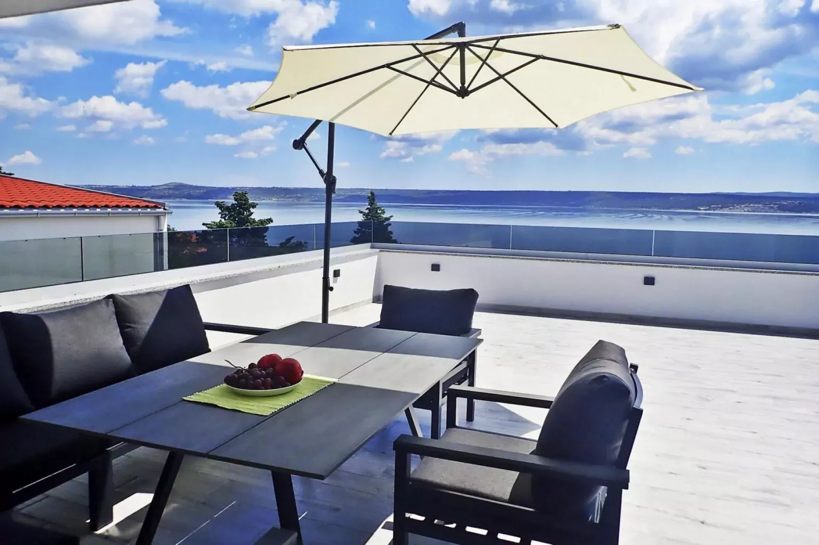 Holiday home Sole Maslenica-SD-160-8 Pers-Terrasbalkon