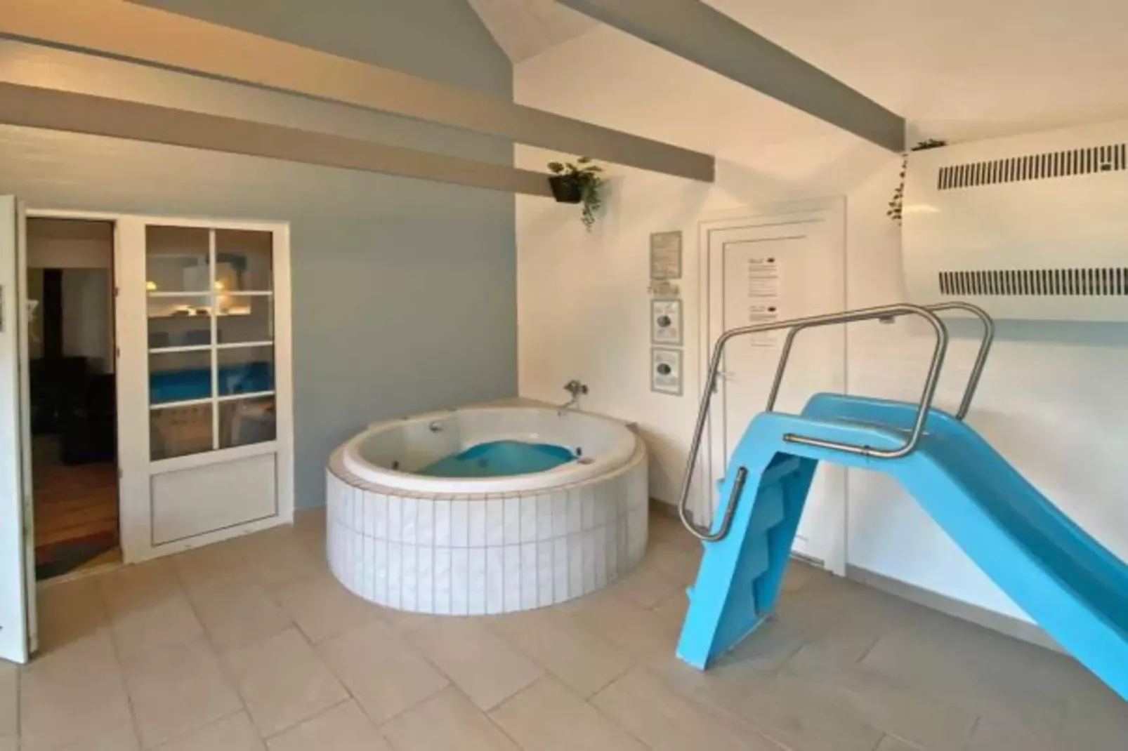 Luxe zwembadhuis bij zee -- By Traum Ferienwohnungen