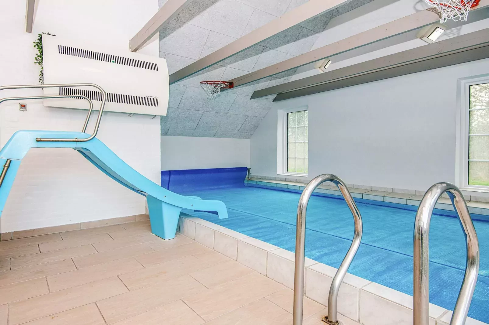 Luxe zwembadhuis bij zee -- By Traum Ferienwohnungen-Zwembad