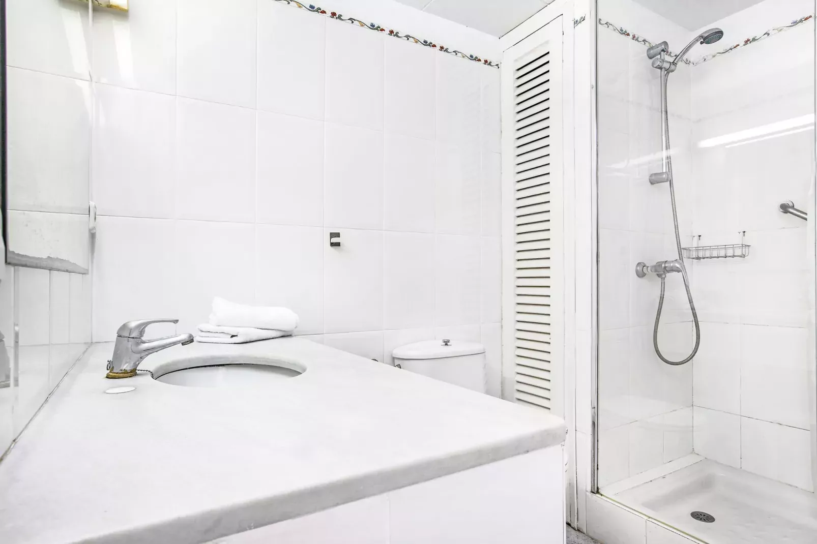 Ancora 13 B-P-Badkamer