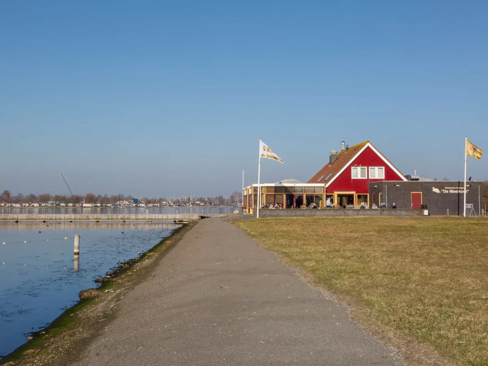 Luk-Buiten