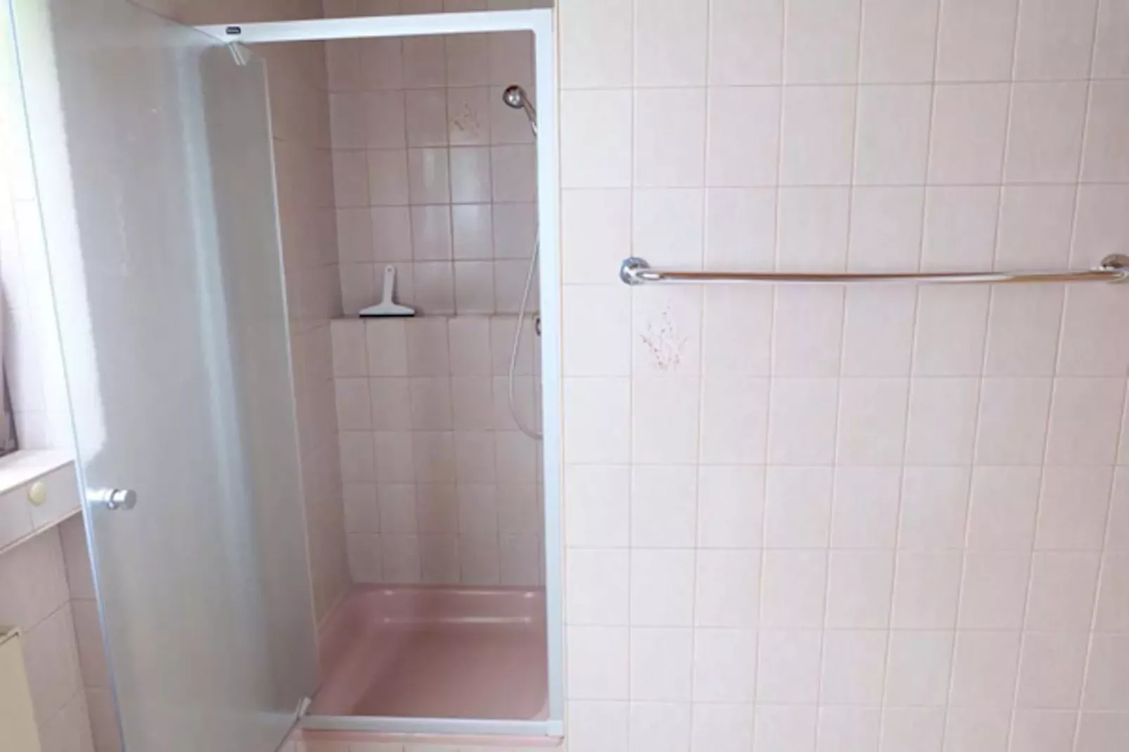 Ferienwohnung Oberstadtfeld Engeln-Badkamer